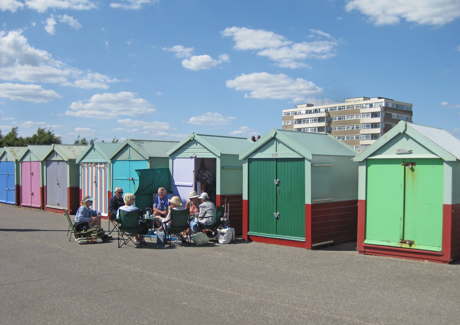 Hove: A Local's Guide to Eating and Drinking