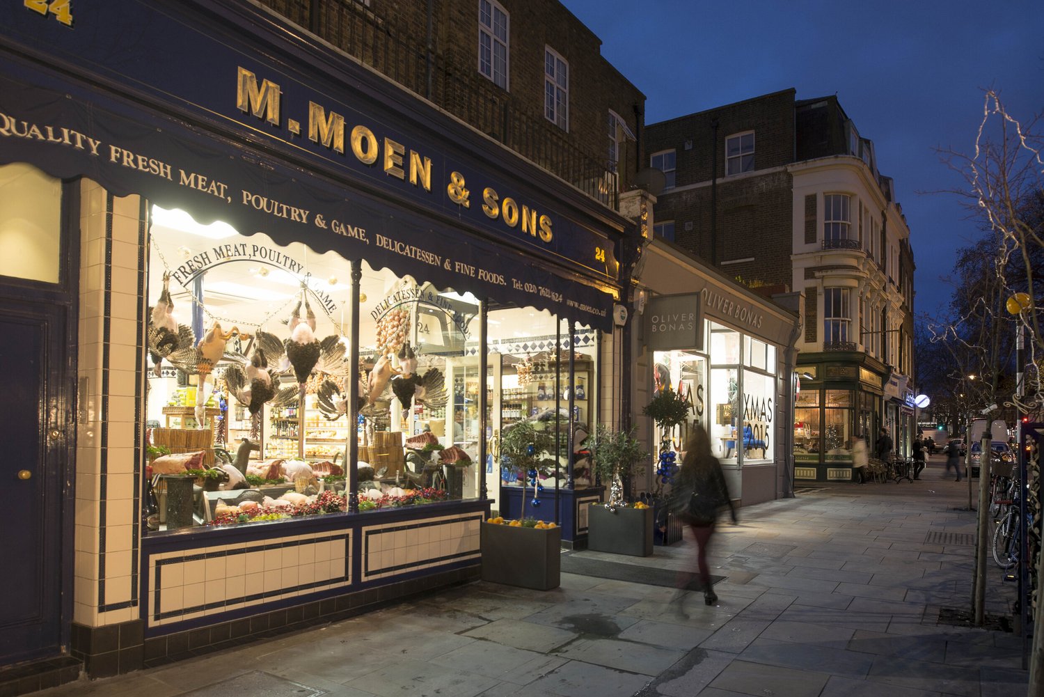 M. Moen & Sons on the Pavement: what to buy and when to go