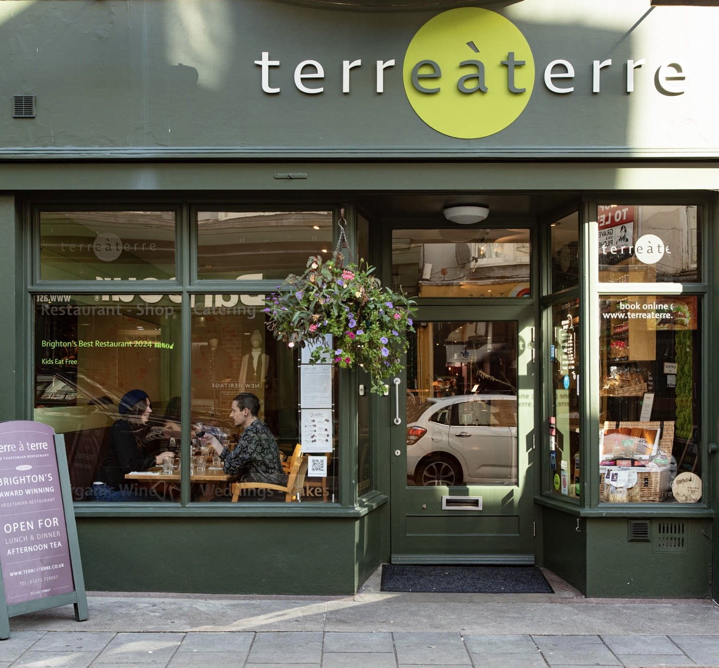 The Best Vegan and Vegetarian Restaurants in Brighton